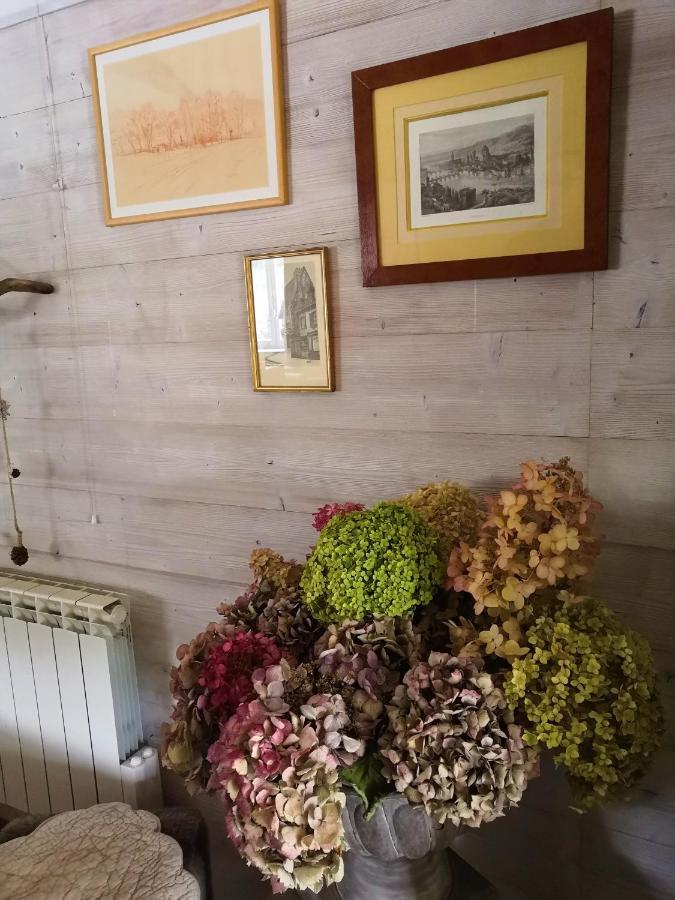 Gite Du Hameau D'Amignie Vernay Exterior foto